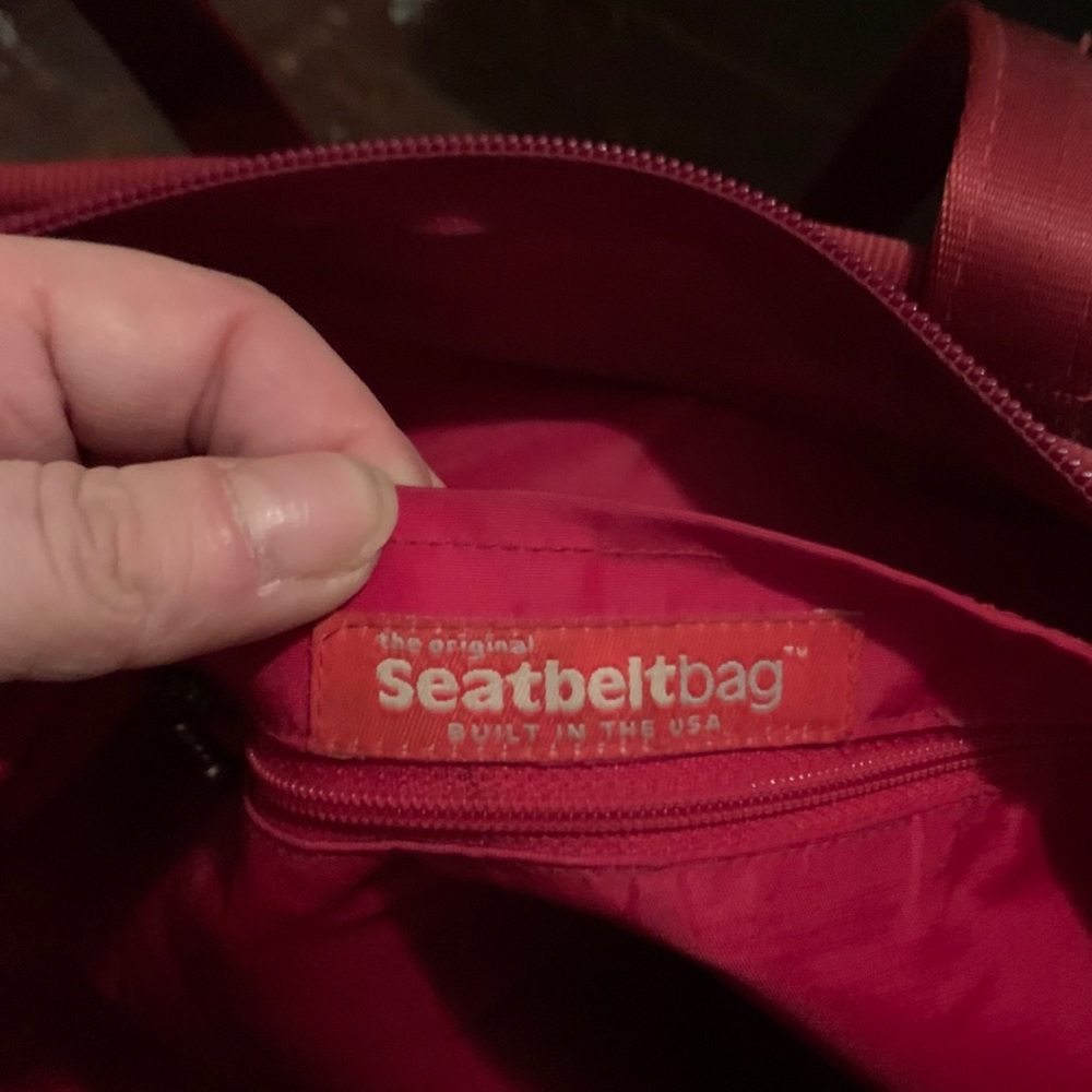 COPY - Harvey’s Medium Executive Seatbelt Tote